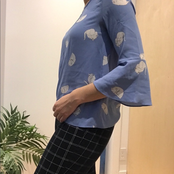 Cat print bell sleeve blouse - Picture 3 of 4